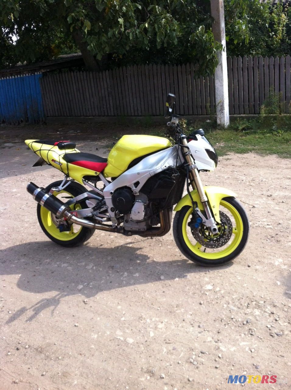 2000' Yamaha R1 photo #1