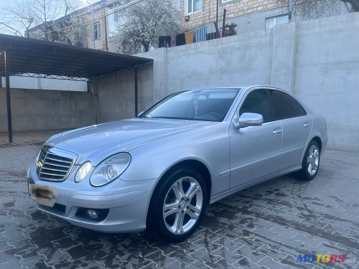 2008' Mercedes-Benz E Класс photo #2