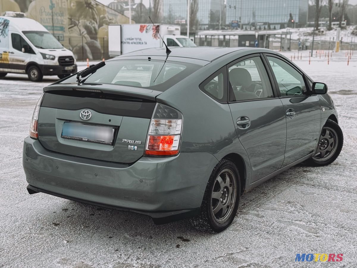 2006' Toyota Prius photo #4