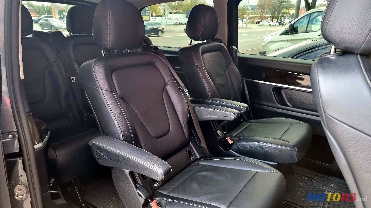 2017' Mercedes-Benz V-Class photo #5