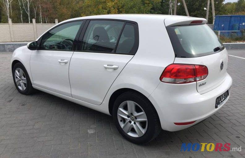 2010' Volkswagen Golf photo #3