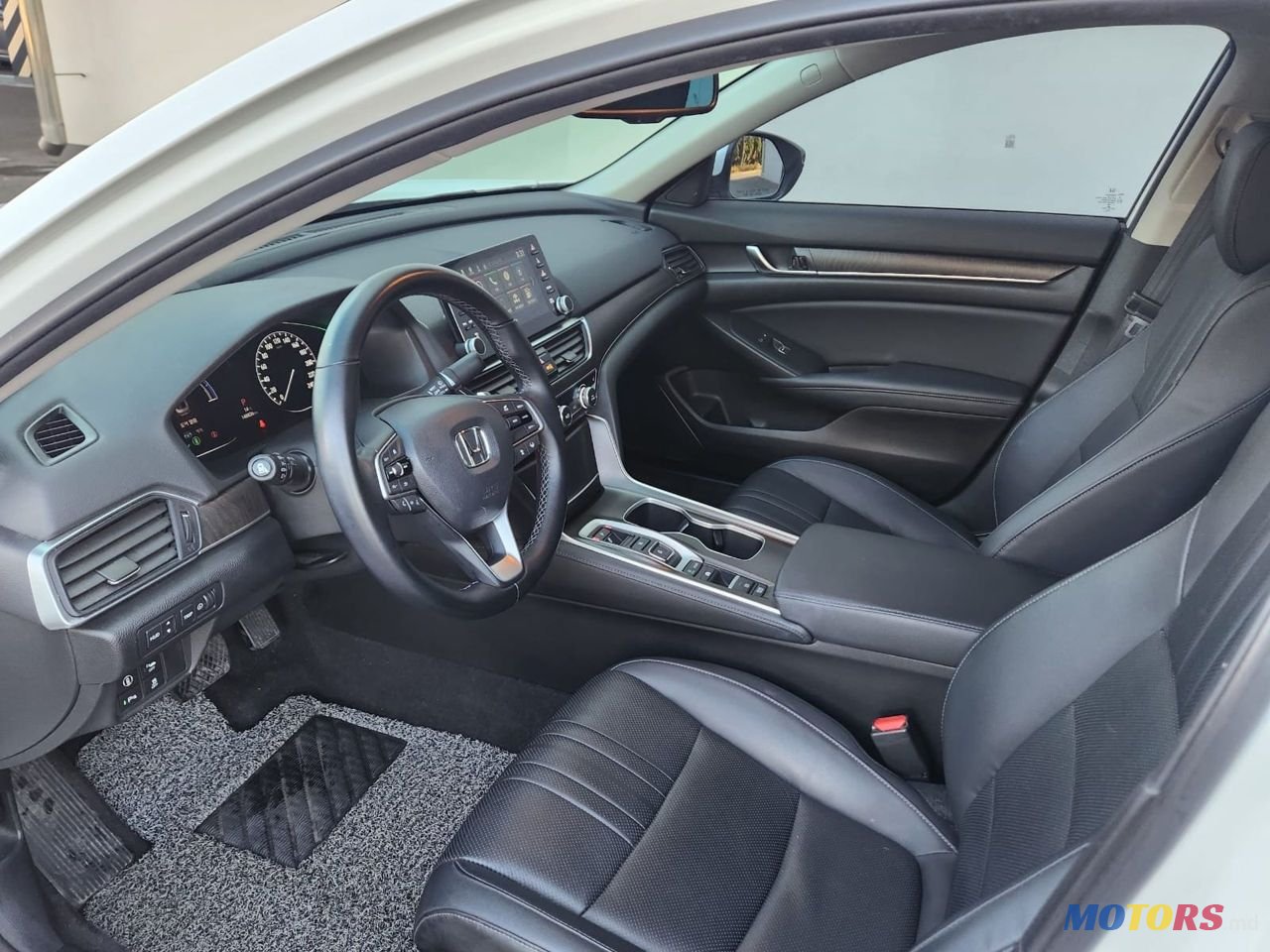 2018' Honda Accord photo #5