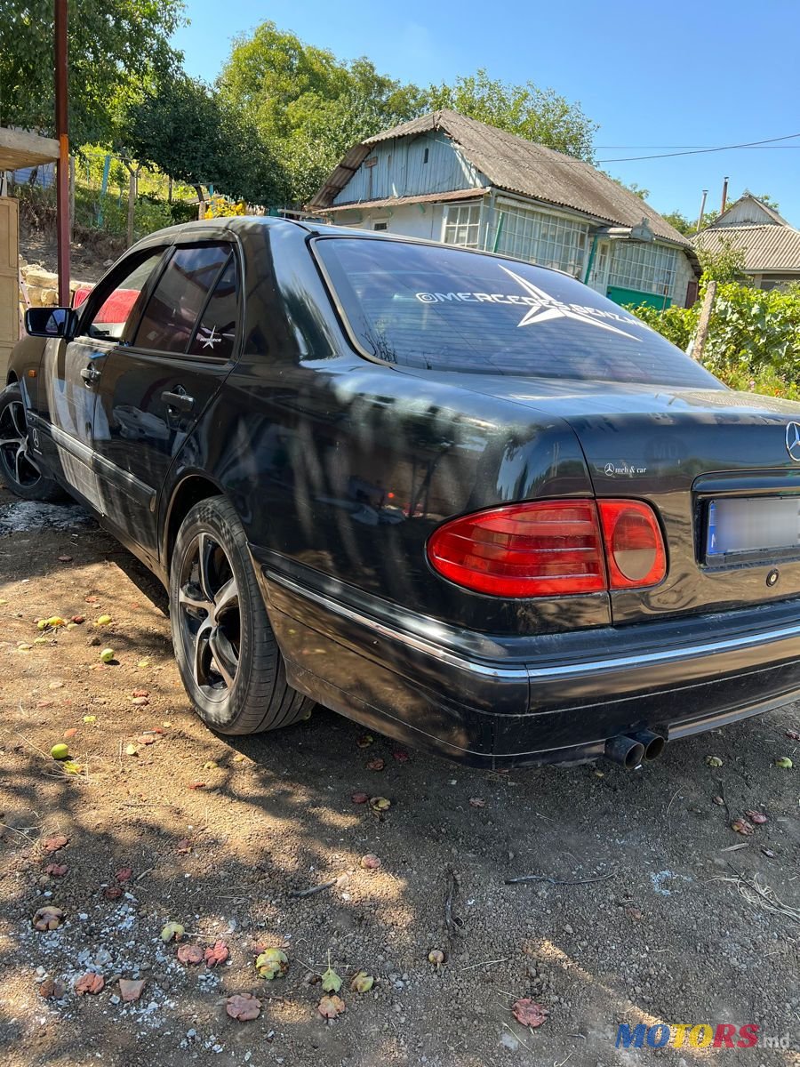 1998' Mercedes-Benz E-Class photo #4