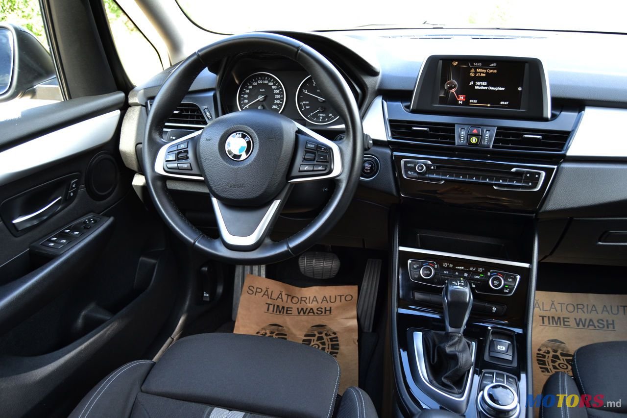 2016' BMW 2 Series photo #6