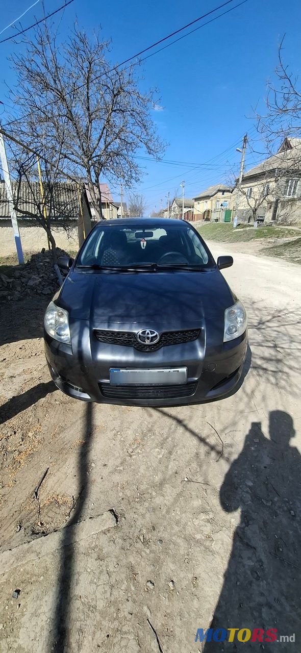 2009' Toyota Auris photo #1