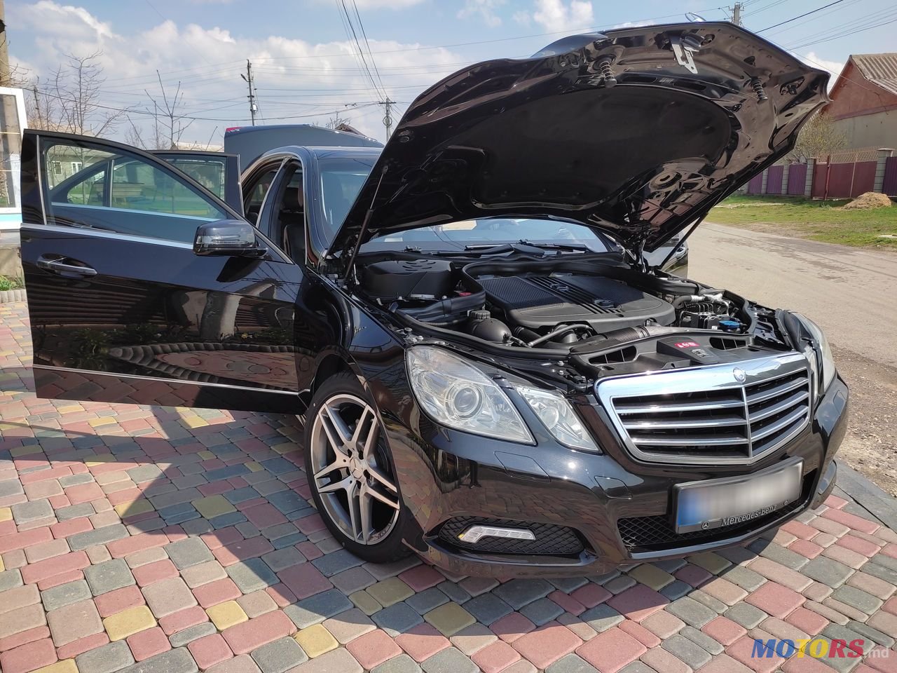 2011' Mercedes-Benz E Класс photo #4