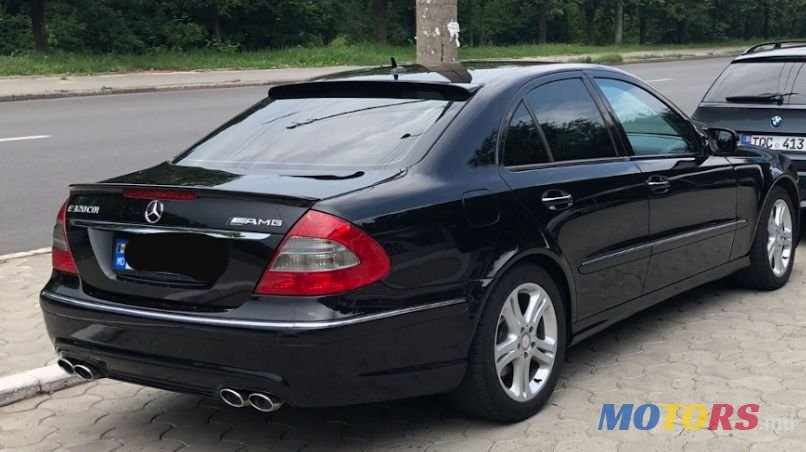 2007' Mercedes-Benz E Класс photo #2