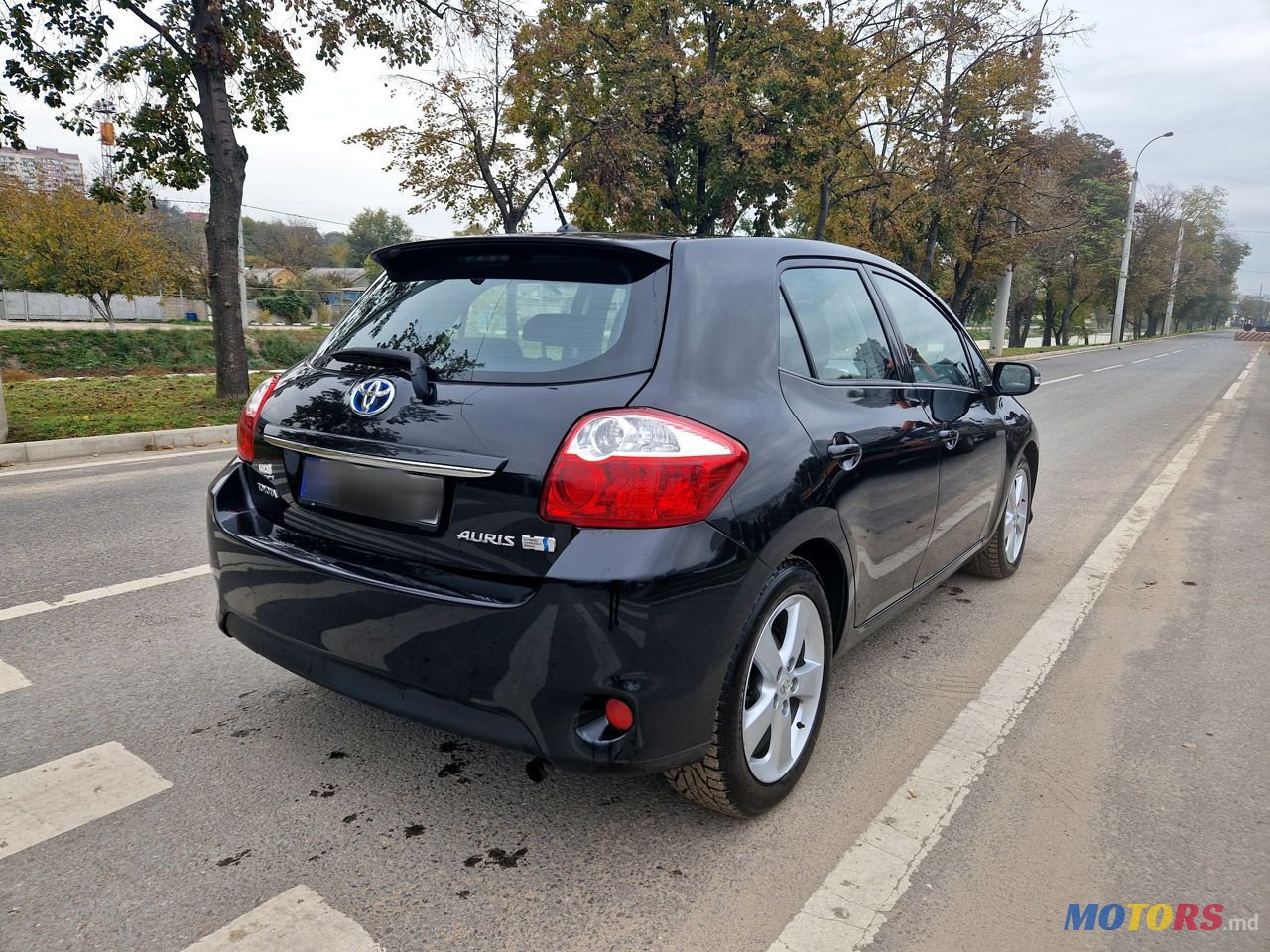 2010' Toyota Auris photo #3