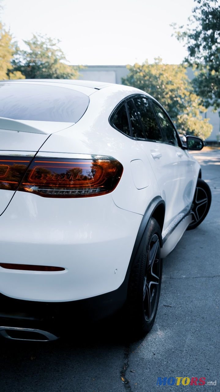 2020' Mercedes-Benz Glc Coupe photo #5