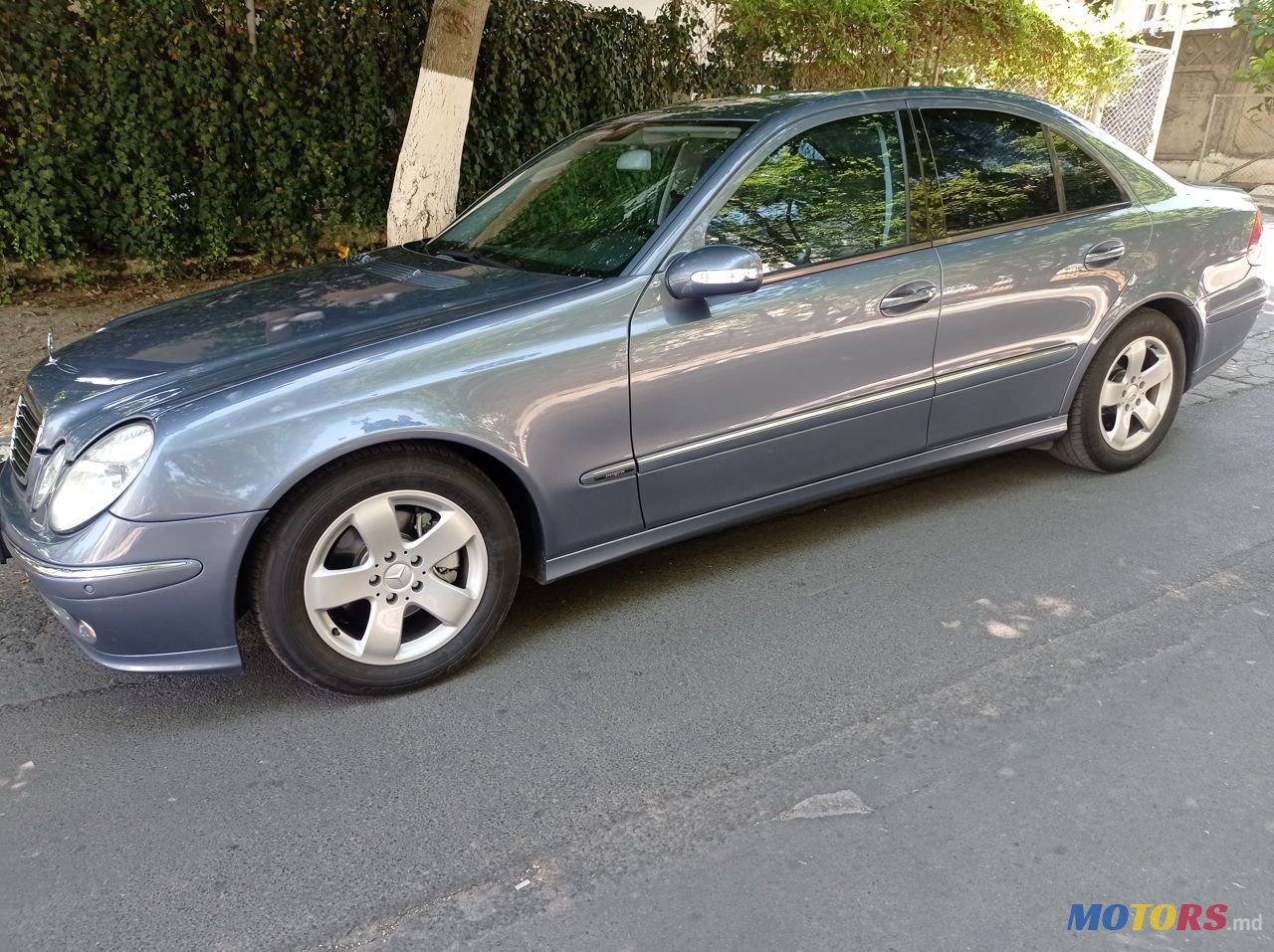 2004' Mercedes-Benz E Класс photo #5