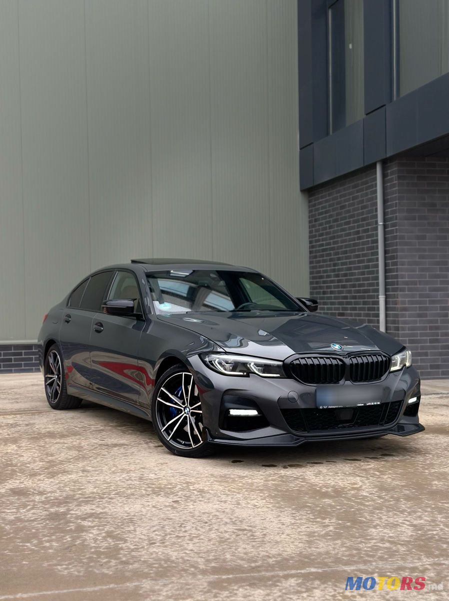 2021' BMW 3 Series photo #2