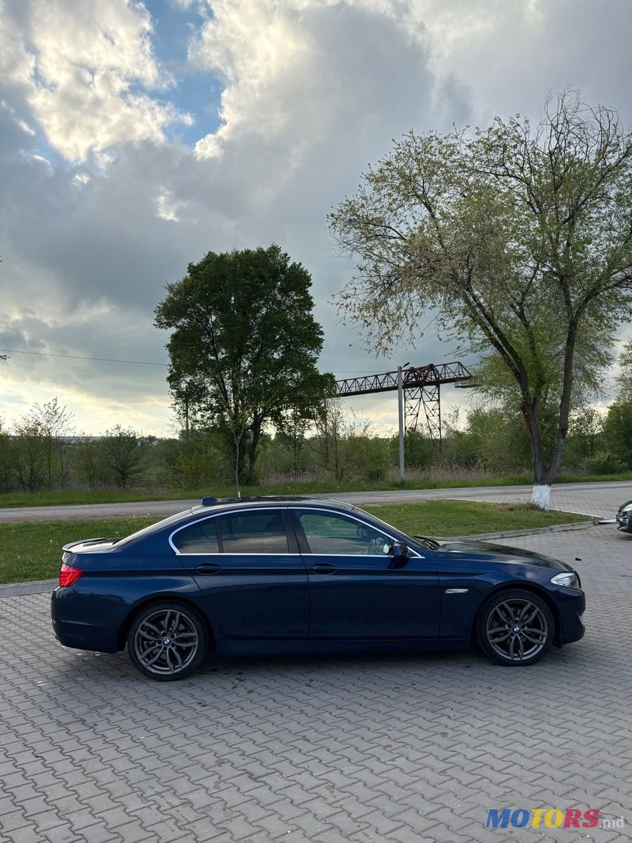 2012' BMW 5 Series photo #4