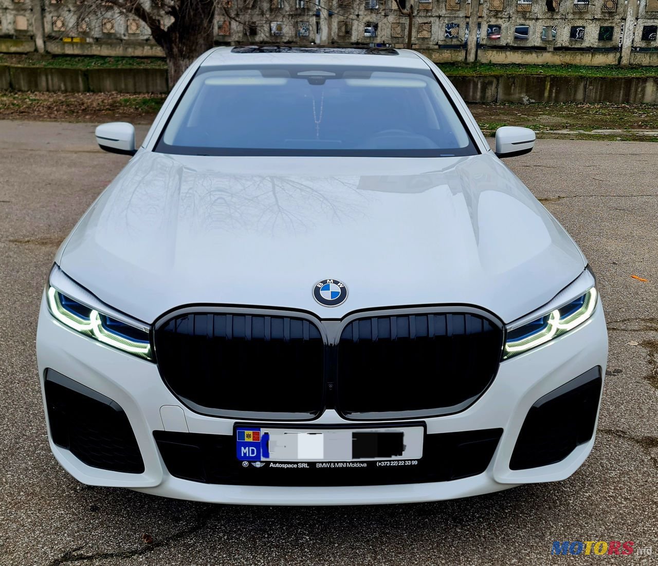 2020' BMW 7 Series photo #1