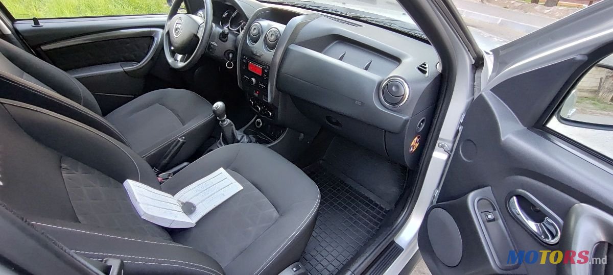 2015' Dacia Duster photo #1