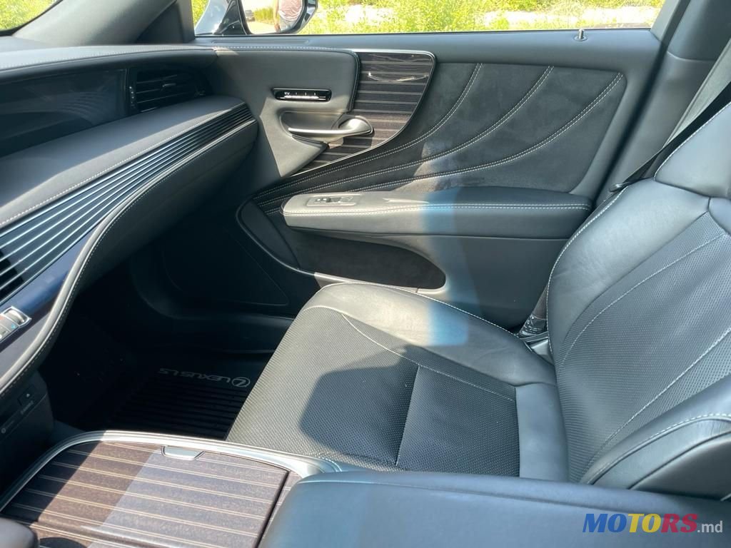 2018' Lexus Ls Series photo #5