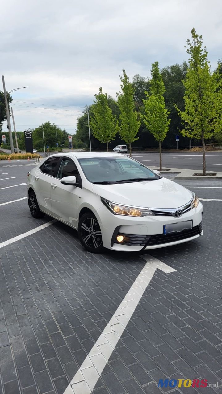 2017' Toyota Corolla photo #2