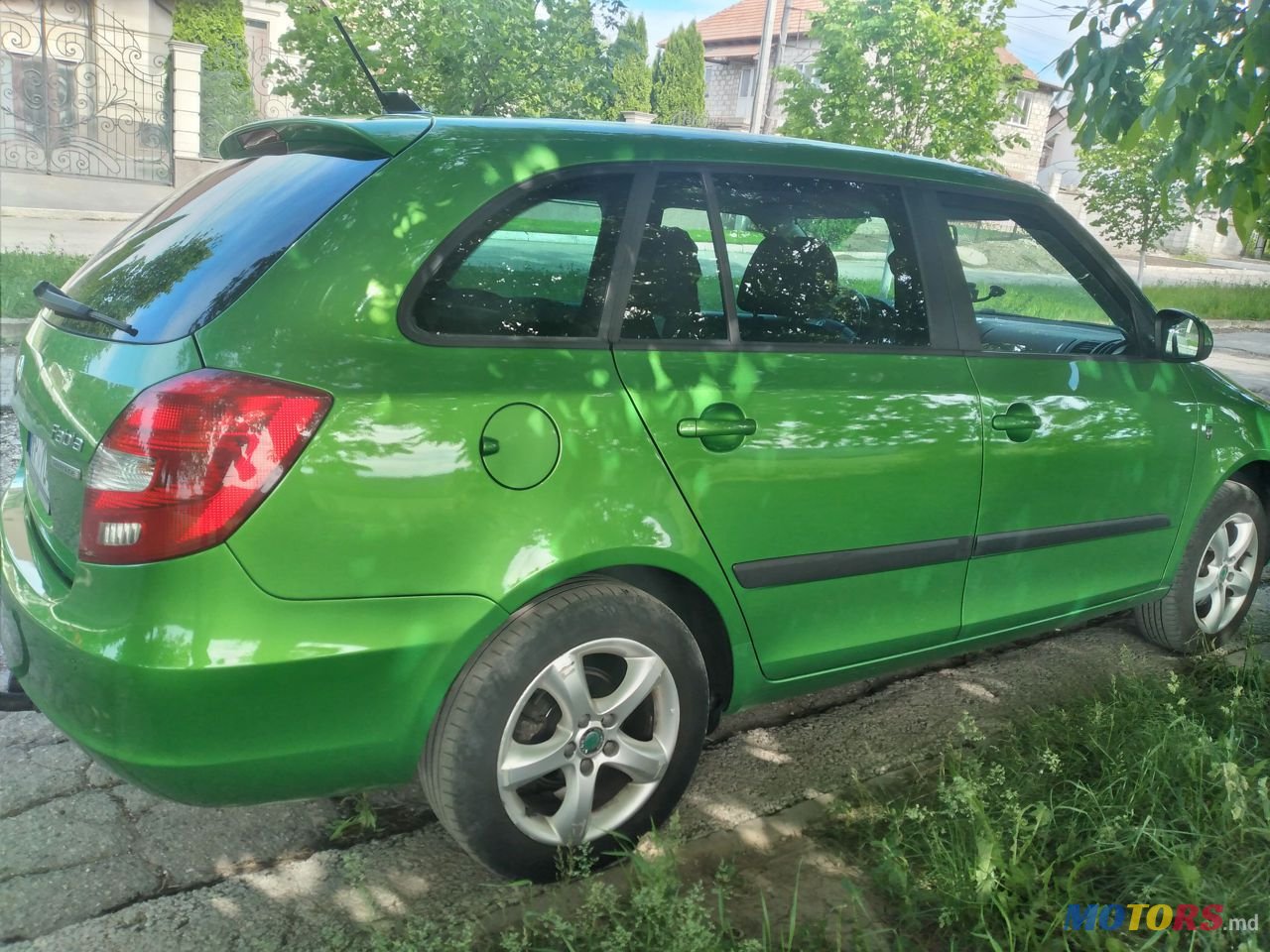 2012' Skoda Fabia photo #3