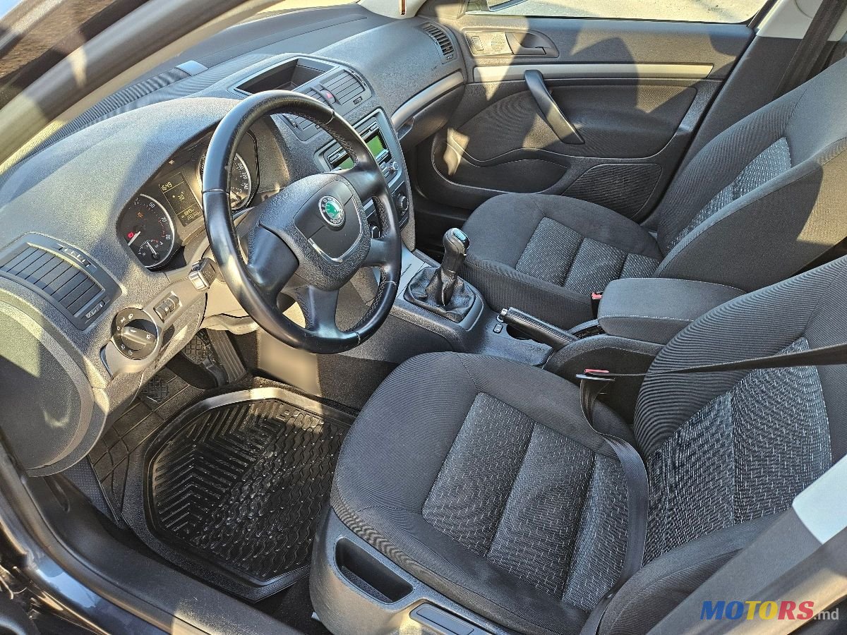 2011' Skoda Octavia photo #6