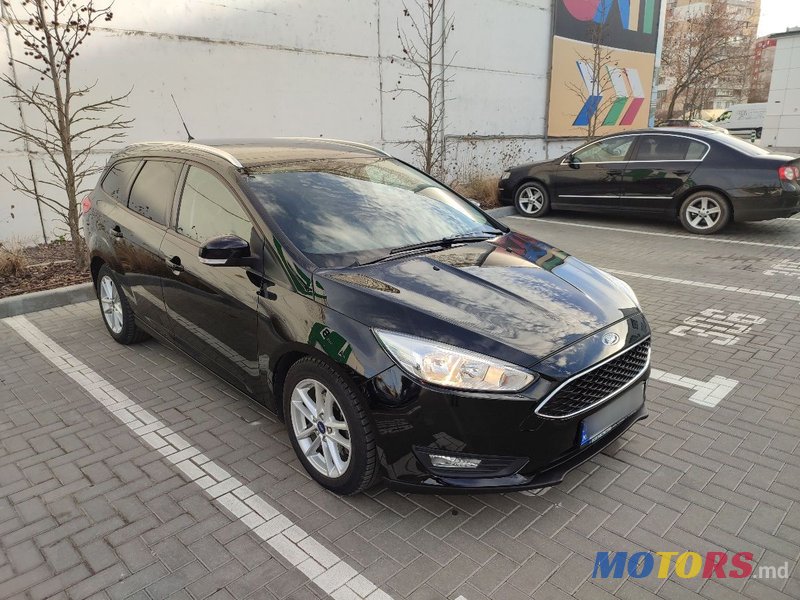 2017' Ford Focus photo #2