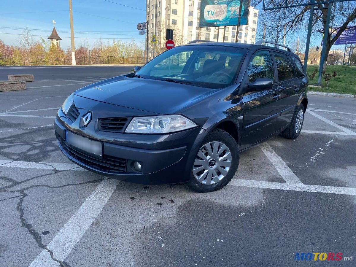 2008' Renault Megane photo #5