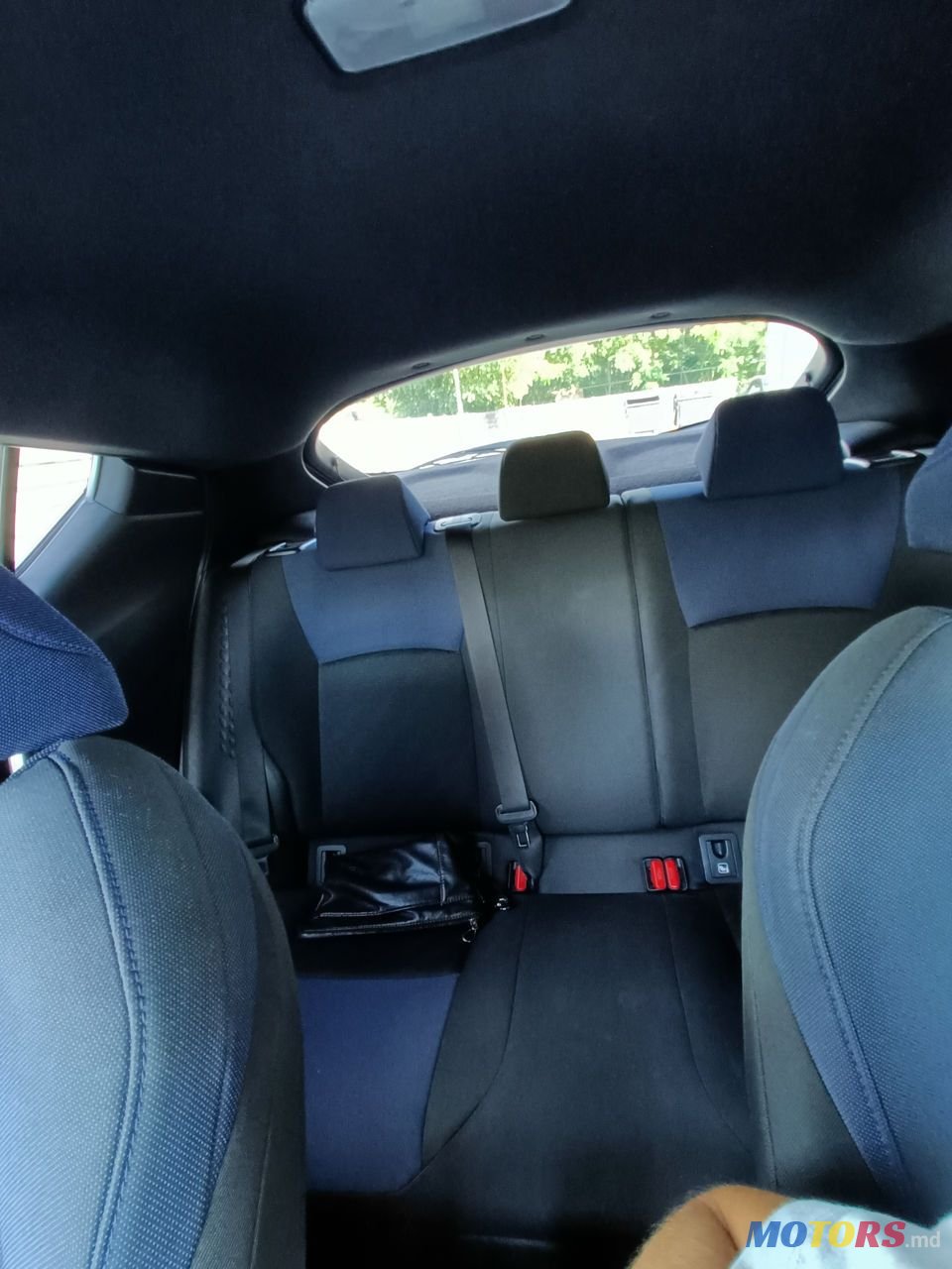 2016' Toyota C-HR photo #6