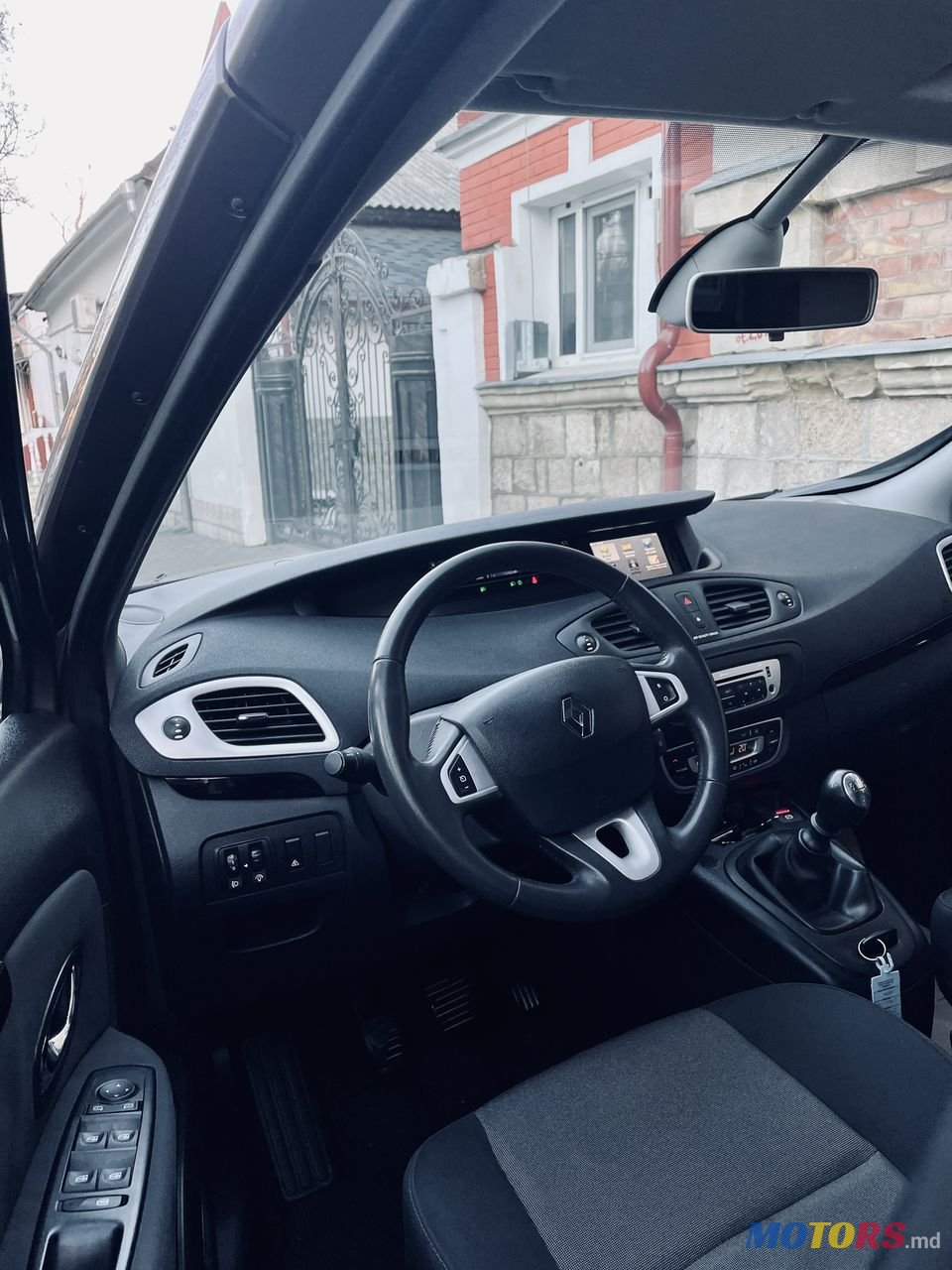 2012' Renault Grand Scenic photo #4