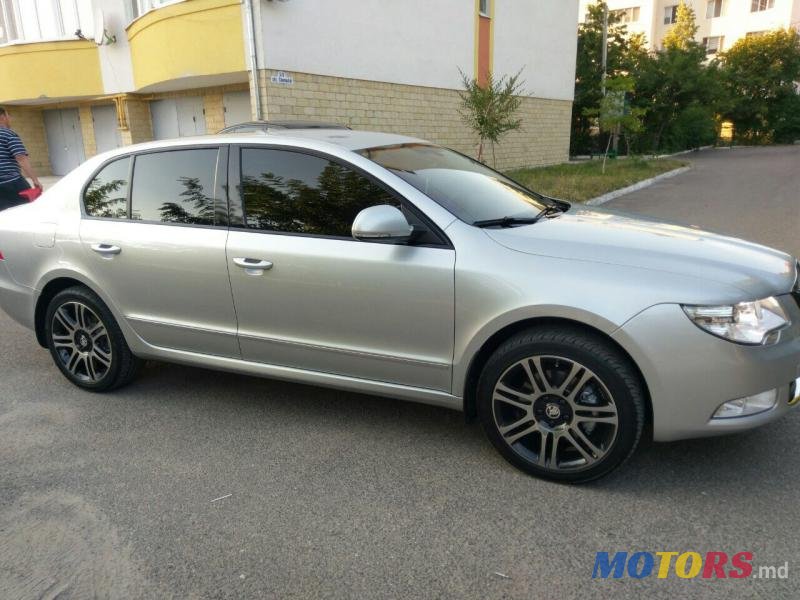 2012' Skoda Superb photo #1