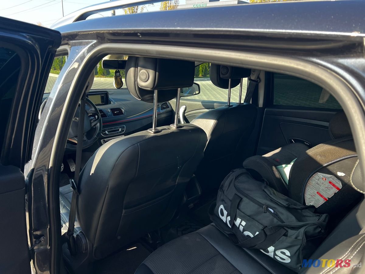 2014' Renault Megane photo #5