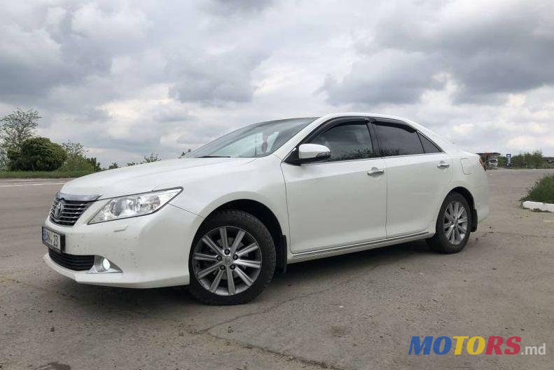 2012' Toyota Camry photo #1