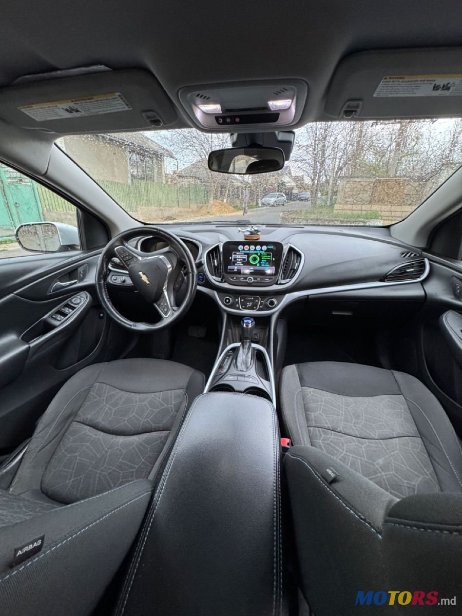 2016' Chevrolet Volt photo #6