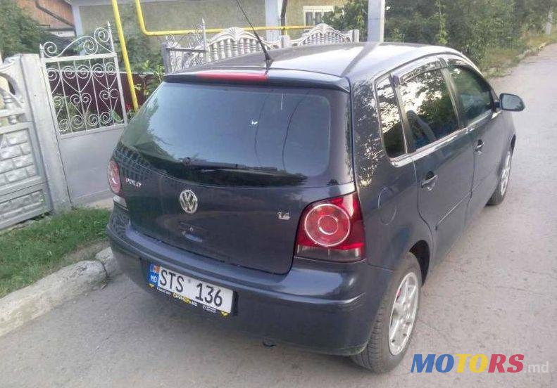 2004' Volkswagen Polo photo #1