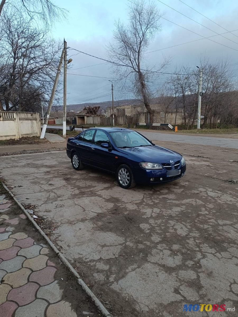 2002' Nissan Almera photo #3