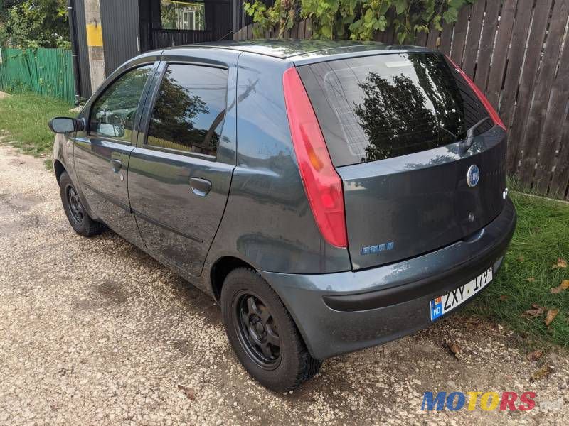 2002' Fiat Punto photo #6