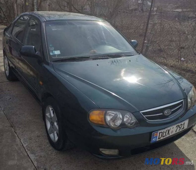 2001' Kia Shuma photo #3