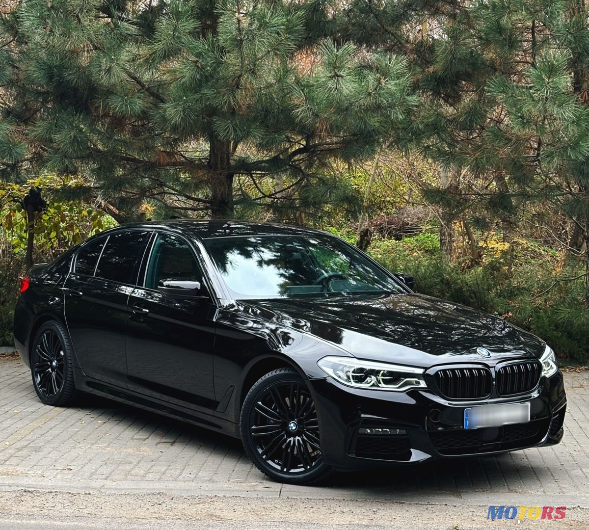 2020' BMW 5 Series photo #1