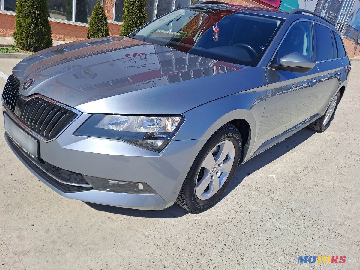 2018' Skoda Superb photo #2