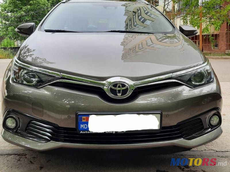 2017' Toyota Auris photo #6