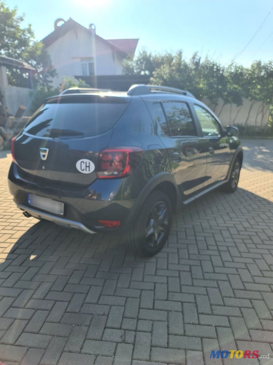 2017' Dacia Sandero Stepway photo #5