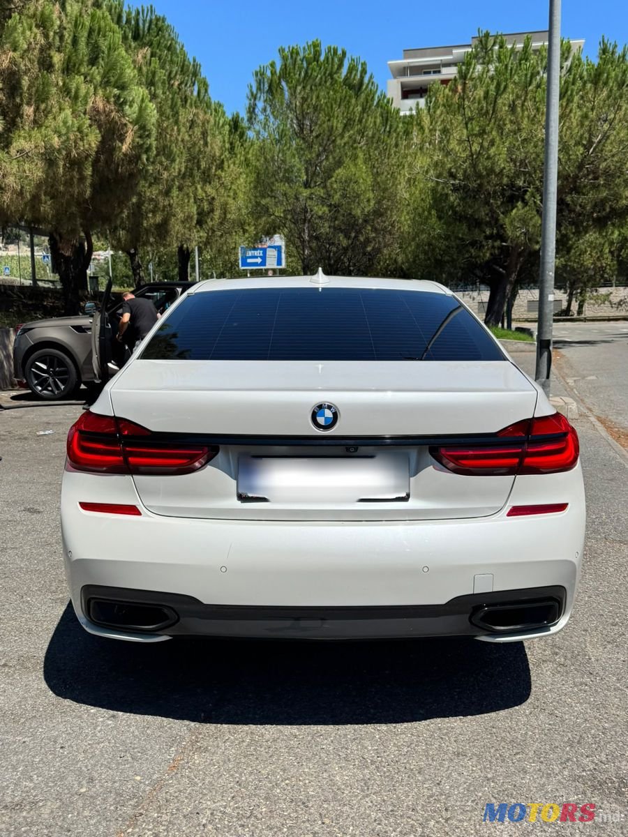 2019' BMW 7 Series photo #3