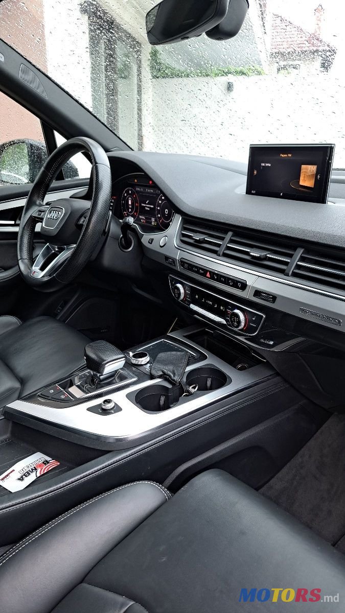 2016' Audi Q7 photo #5