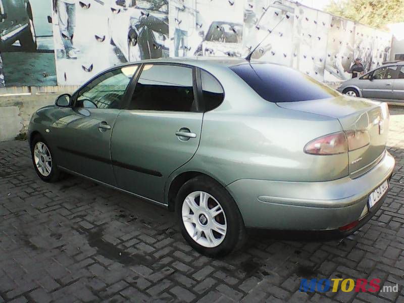 2003' SEAT Cordoba photo #4