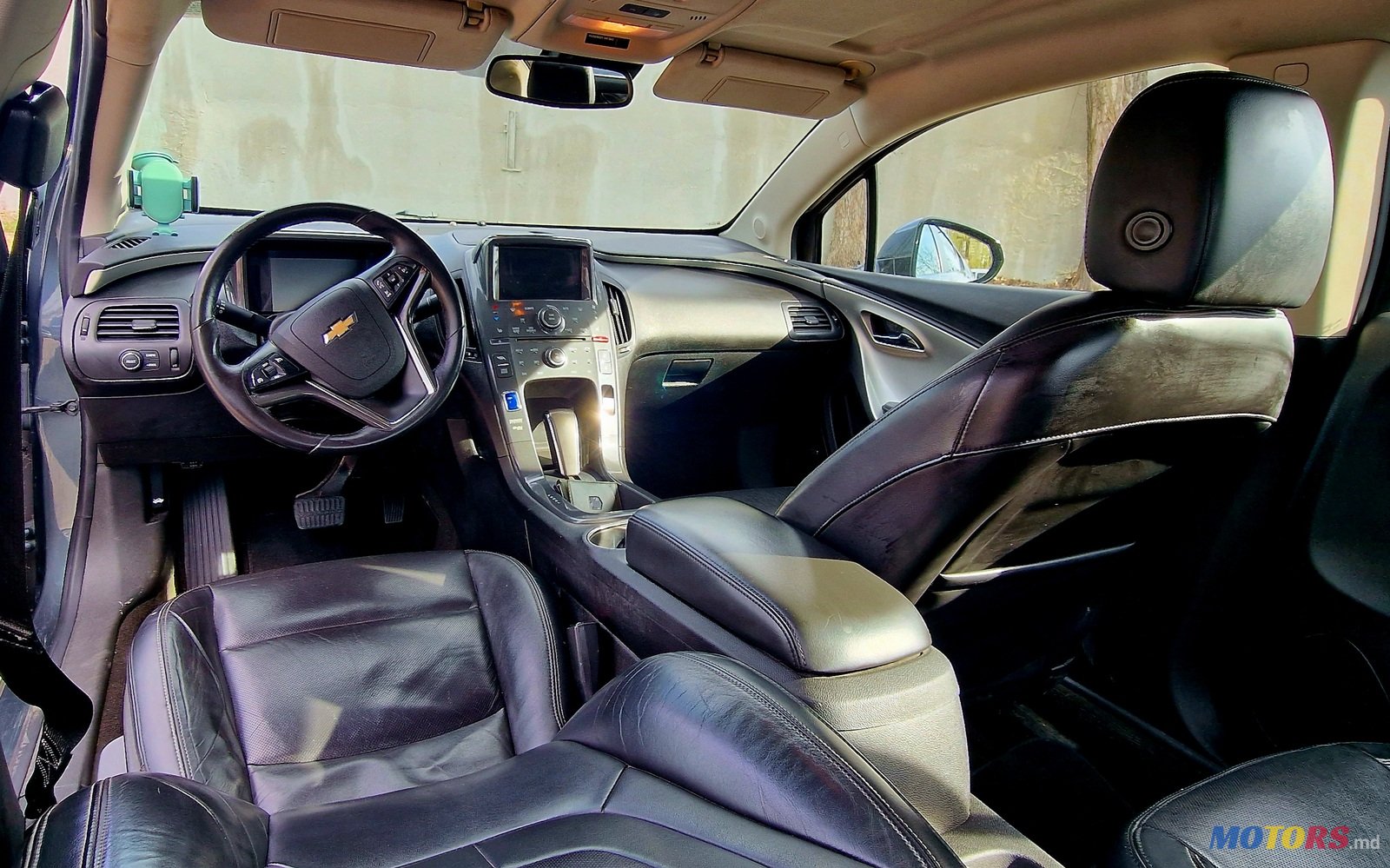 2012' Chevrolet Volt photo #4