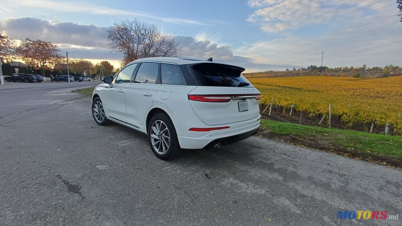 2022' Lincoln Corsair photo #4