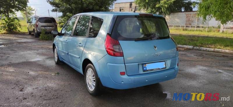 2007' Renault Grand Scenic photo #2