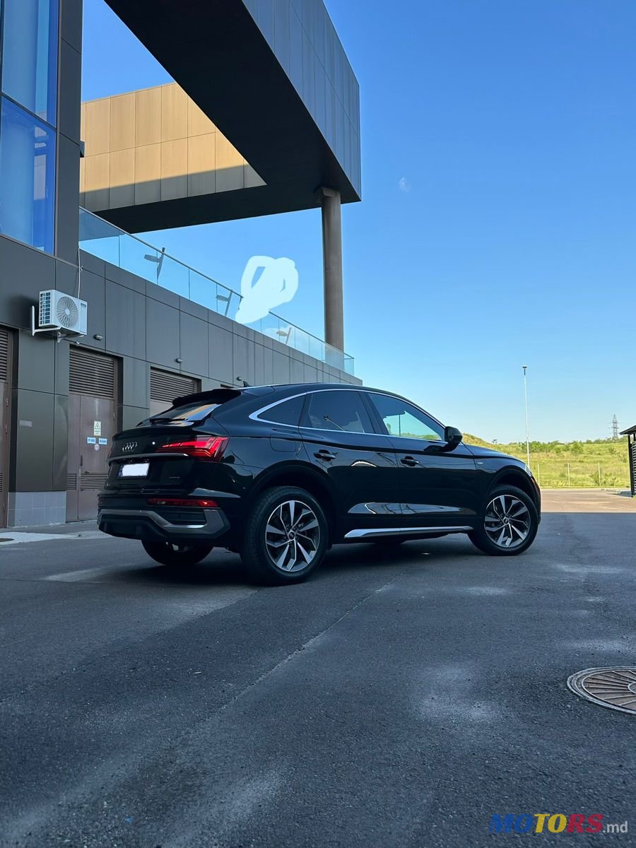 2021' Audi Q5 Sportback photo #2