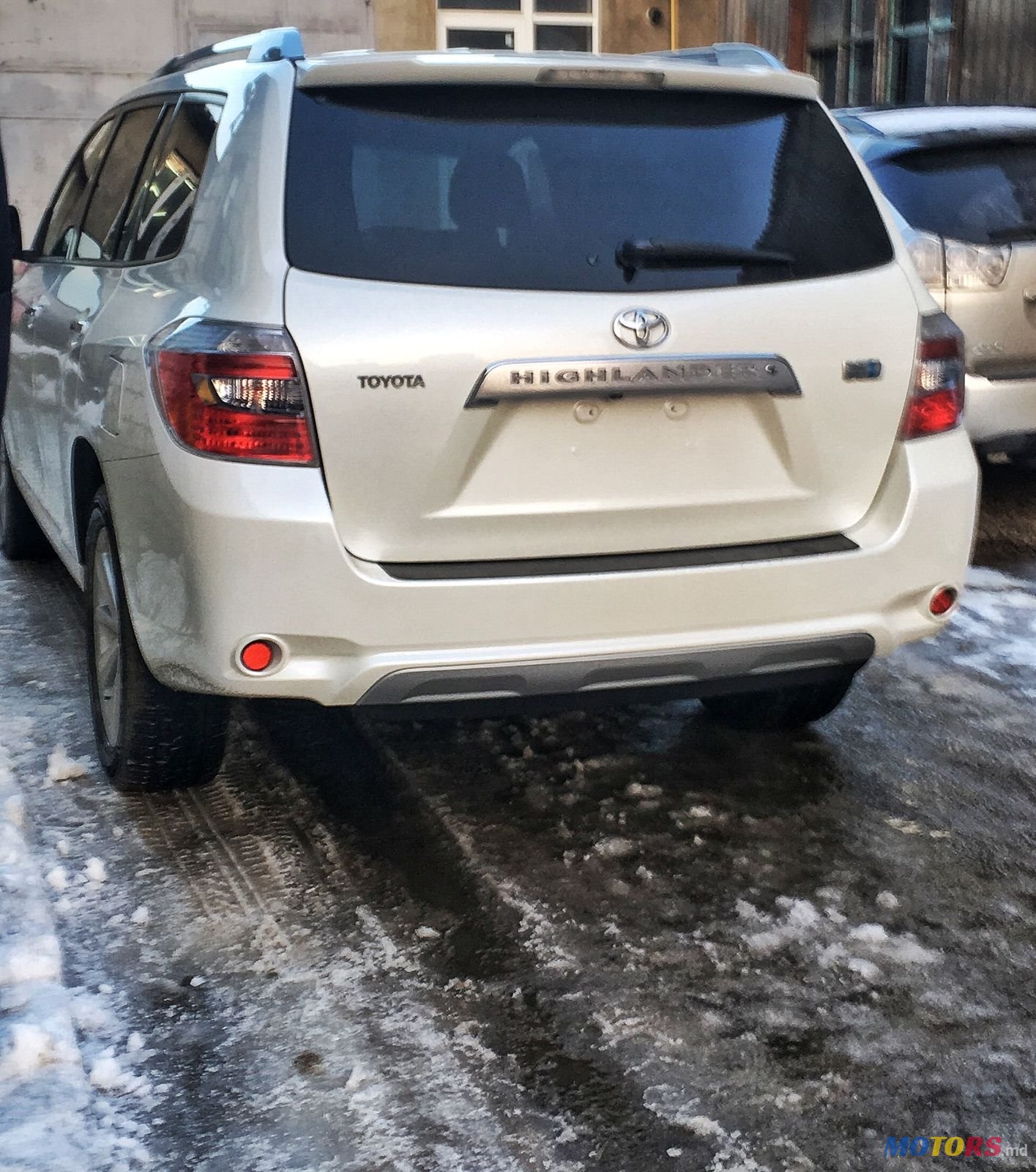 2008' Toyota Highlander photo #3