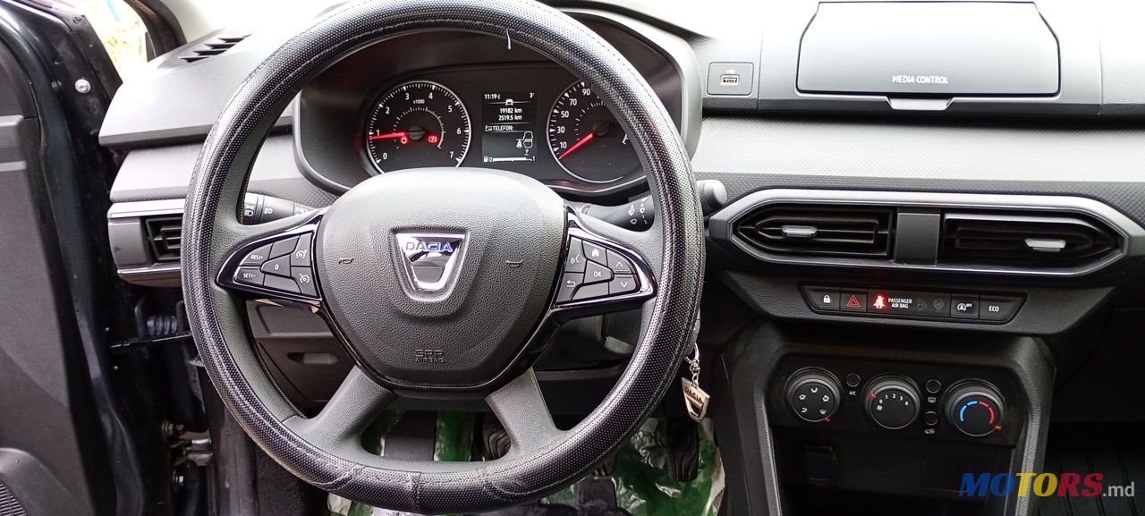 2021' Dacia Logan photo #5