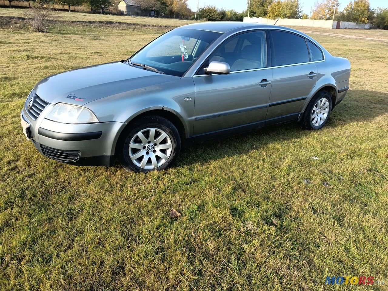 2003' Volkswagen Passat photo #1