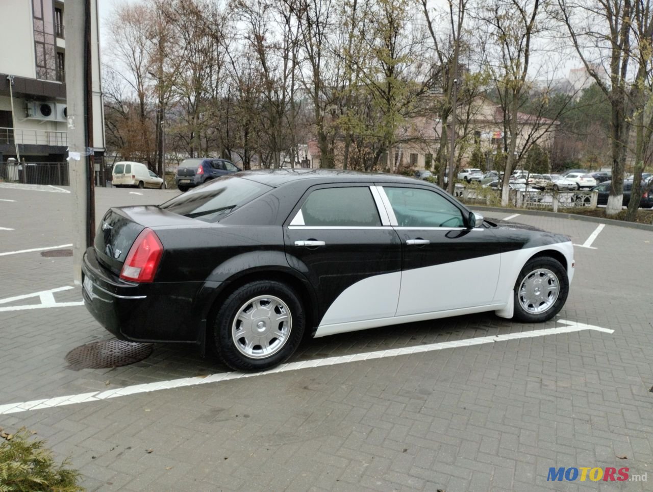 2005' Chrysler 300C photo #5