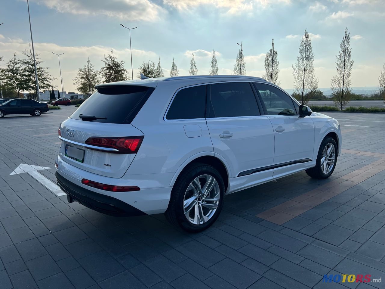 2023' Audi Q7 photo #6